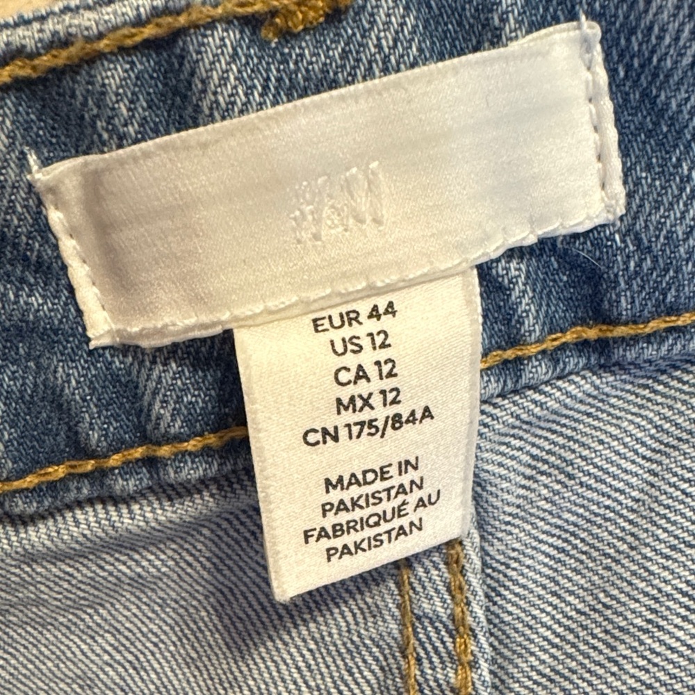 Classic Blue H&M Jeans - Picture 3 of 3